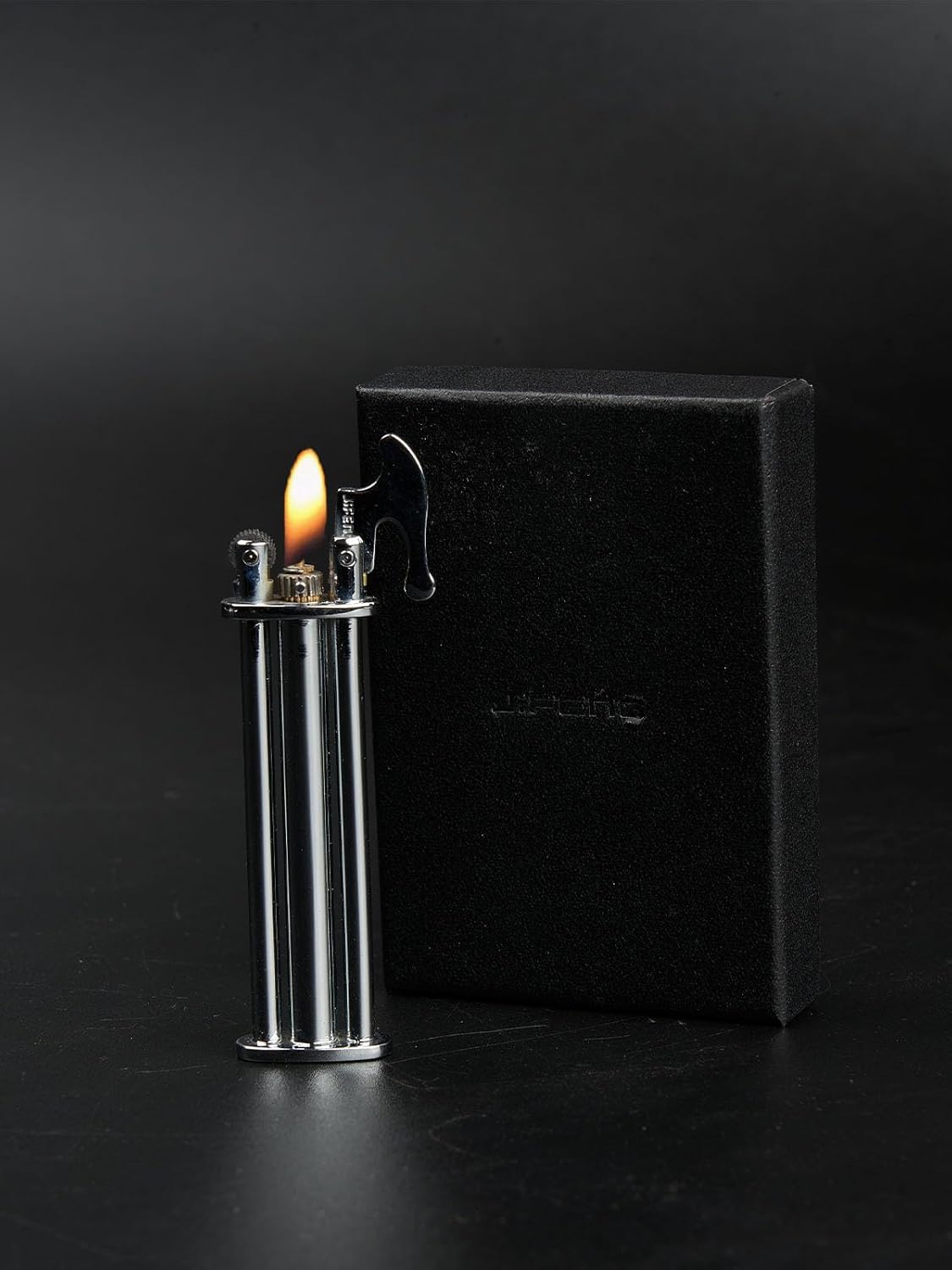 Vintage Antique Lighter,Cool Lighter with Gift Box, Unique Gifts for Valentine's Day,Birthdays (Silver)
